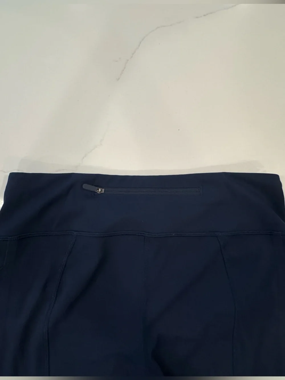 Lululemon Navy Blue Athletic Leggings with Zipper Pocket - Size 8